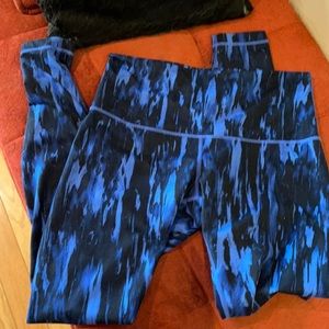 LULULEMON tie dyed pull on leggings. 12